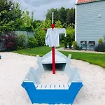 Fajne Miejsce - Caloroczne Slow Relax Sauna & Jacuzzi 度假居 Dębki