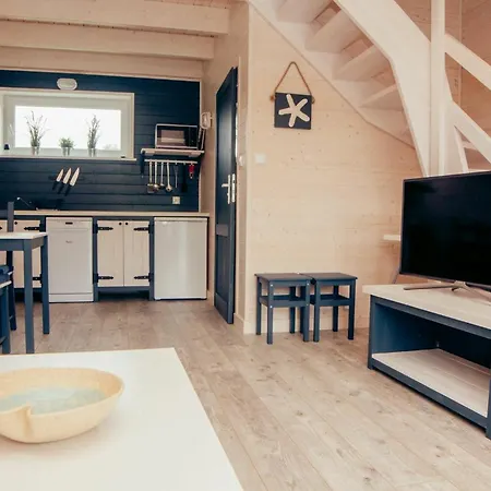 Fajne Miejsce - Caloroczne Slow Relax Sauna & Jacuzzi Casa de Férias Dębki