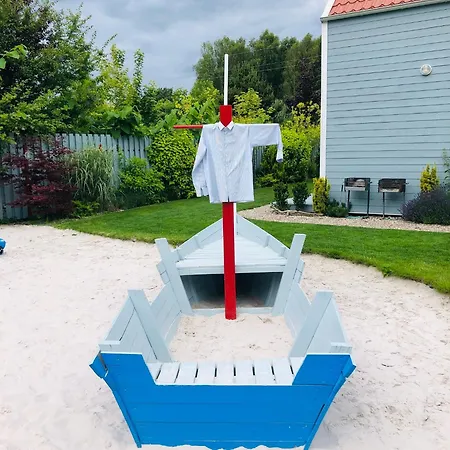 Fajne Miejsce - Caloroczne Slow Relax Sauna & Jacuzzi Сasa de vacaciones Dębki