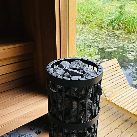 Fajne Miejsce - Caloroczne Slow Relax Sauna & Jacuzzi * Dębki