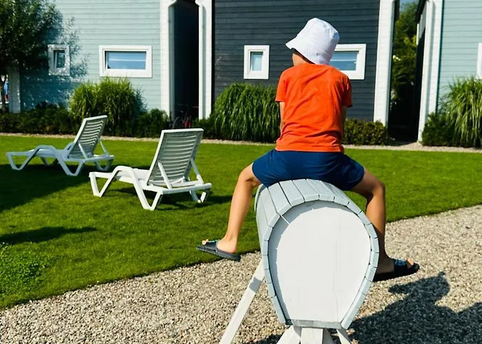 Fajne Miejsce - Caloroczne Slow Relax Sauna & Jacuzzi Dębki