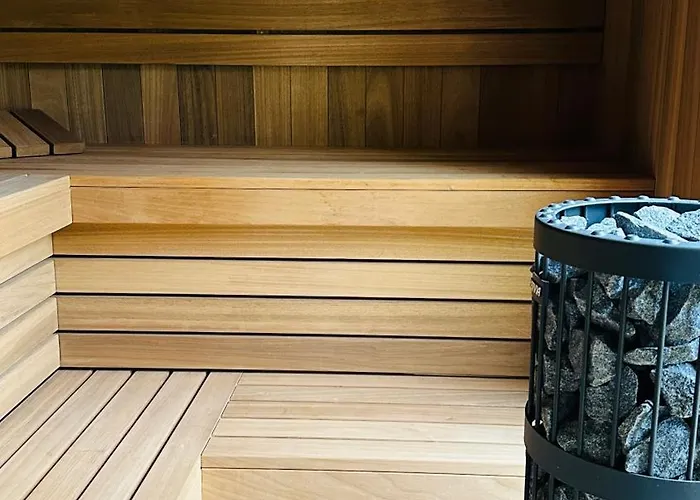 Fajne Miejsce - Caloroczne Slow Relax Sauna & Jacuzzi * Dębki