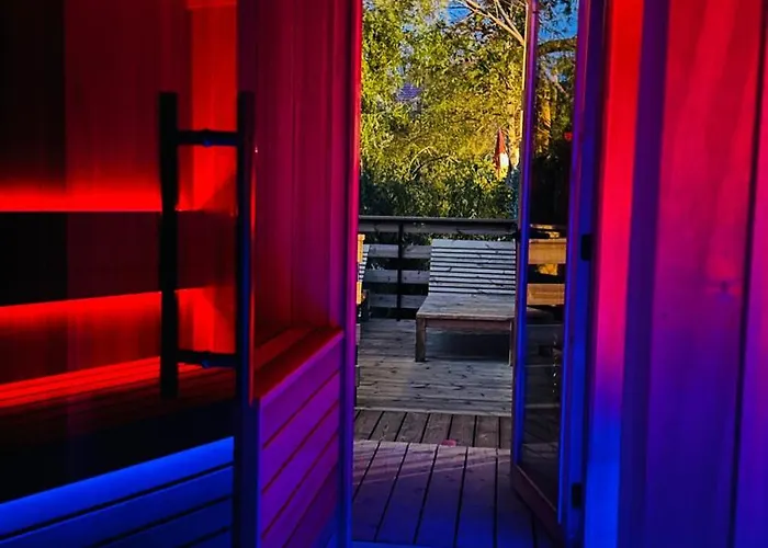 Fajne Miejsce - Caloroczne Slow Relax Sauna & Jacuzzi
